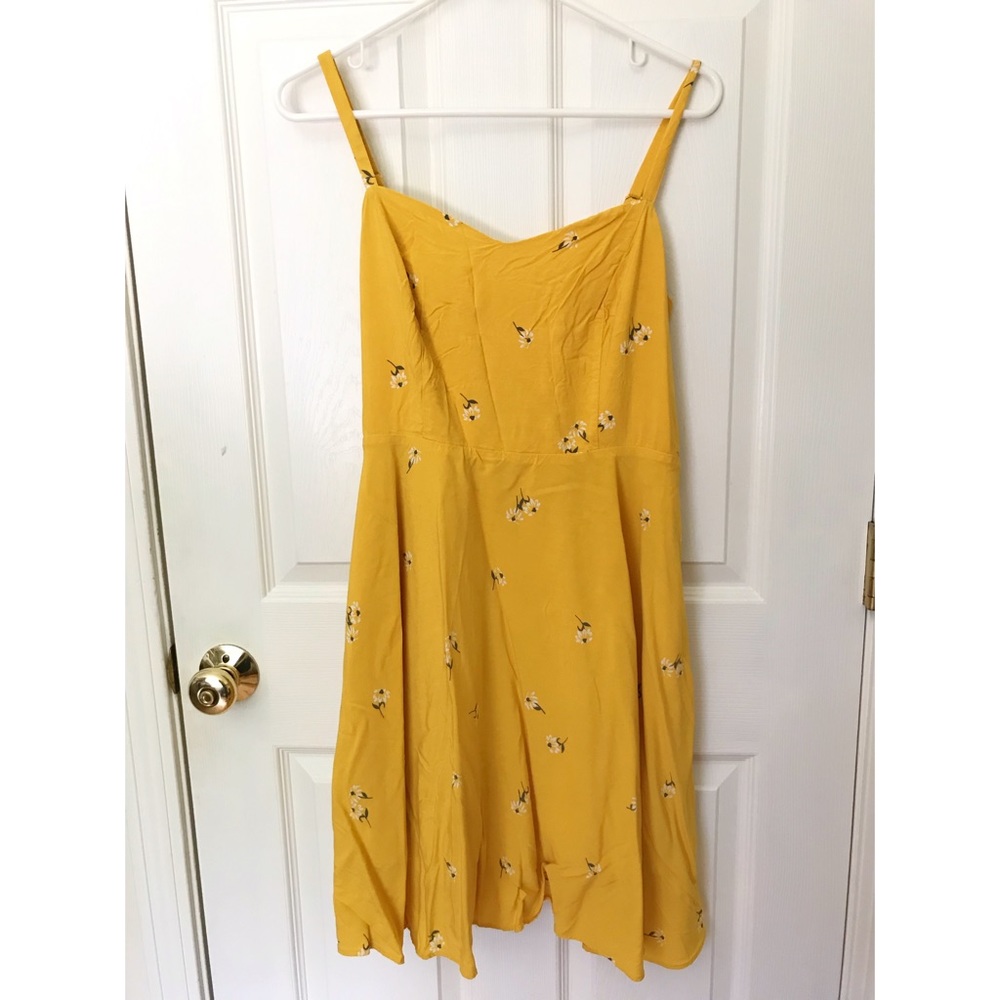 Yellow Old Navy floral dress